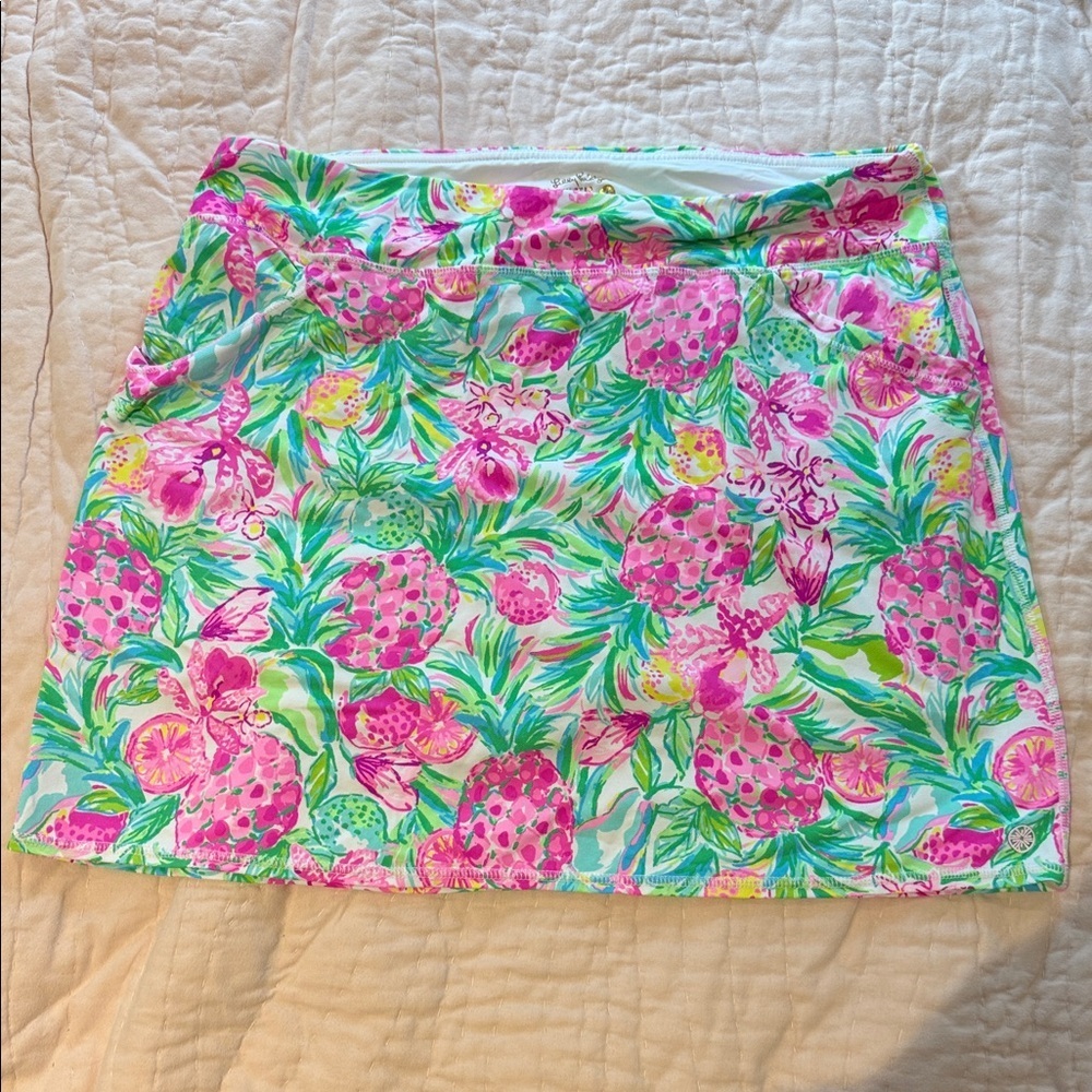 🌴 Lilly Pulitzer Pink and Green Pineapple Mini Skirt So pretty! great length! XL
